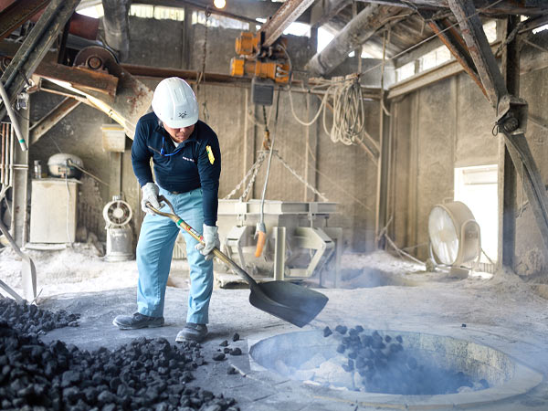 石灰塩焼き工法技能者が「土佐の匠」に認定される